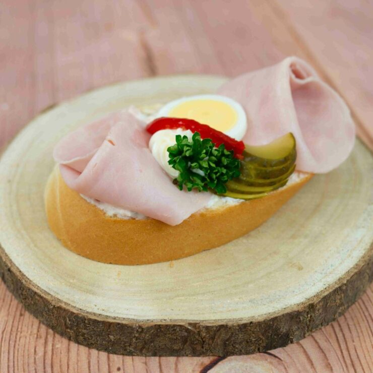 Šunkový na pařížském salátu